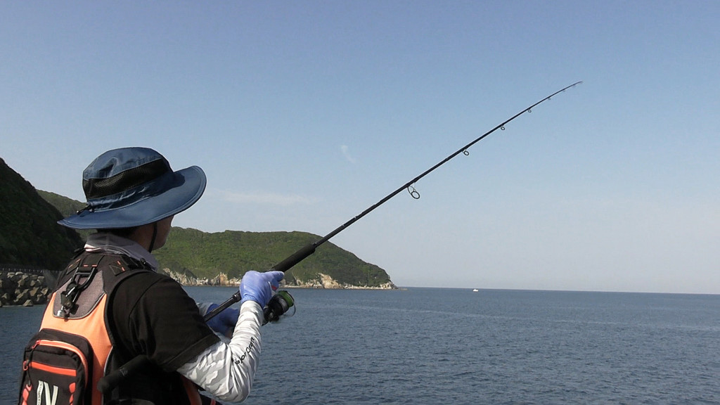 ショアジギ道場r Vol 13 高活性時の必殺技 スキッピングを伝授 釣りの総合動画サイト Vish ヴィッシュ